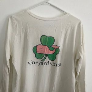 Vineyard vines shamrock tee